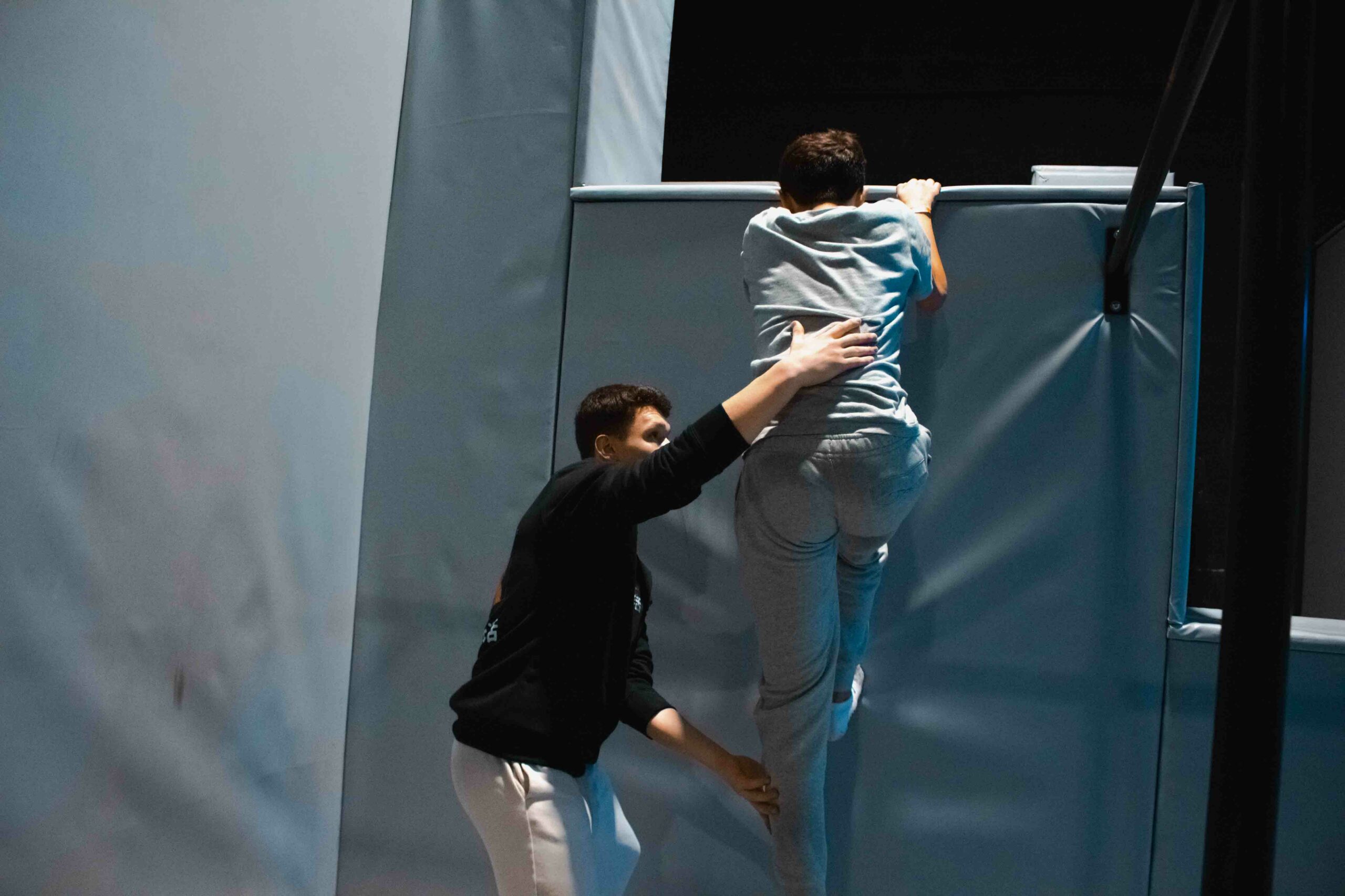 wefly Joris cours parkour rouen
